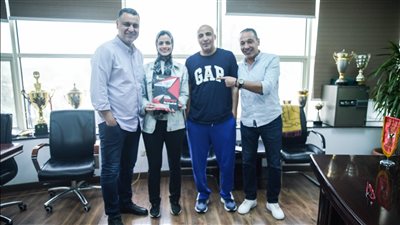 الأهلي يعلن تجديد عقد ثريا محمد 4 مواسم