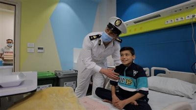 الداخلية تحتفل مع المواطنين برمضان وعيد الفطر.. توزيع كعك العيد على المرضى بالمستشفيات ودور الأيتام.. توفير أطراف صناعية لنزلاء مراكز الإصلاح والتأهيل