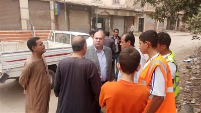 نائب محافظ الجيزة يتفقد قرية العزيزية ويشدد على أعمال النظافة بالبدرشين | صور
