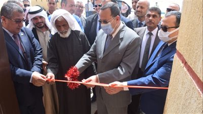 محافظ شمال سيناء يسلم عقود التجمعات التنموية الجديدة على المنتفعين