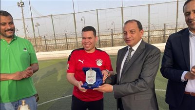 رئيس جامعة بني سويف يشهد نهائي الدورة الرمضانية بين التجارة والعلوم 