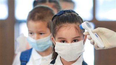 تسجيل أكثر من 37 ألف إصابة جديدة بكورونا بين الأطفال في أمريكا