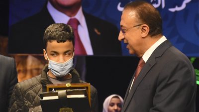 محافظ الإسكندرية يكرم حفطة القرآن الكريم في احتفالية ليلة القدر