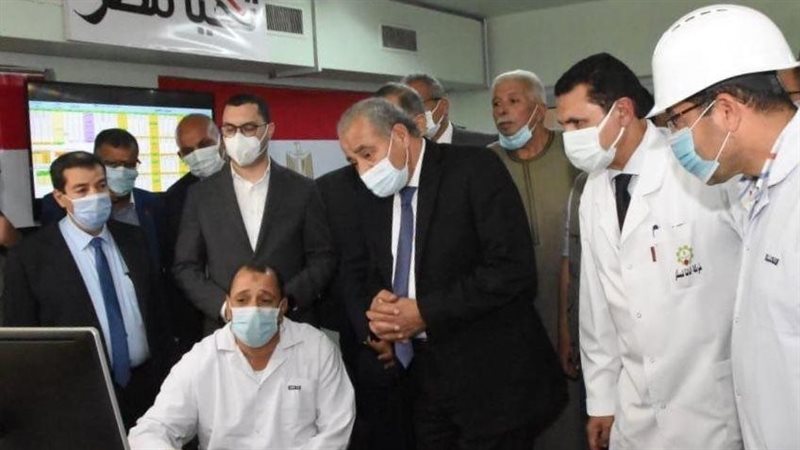 وزير التموين داخل
