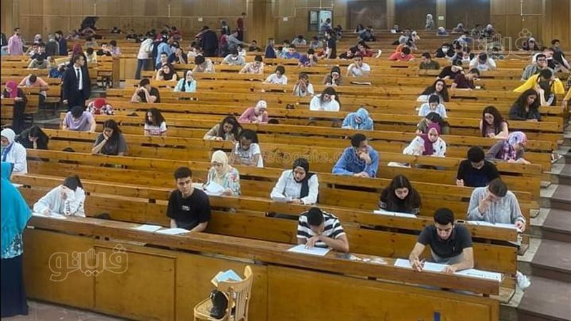 طلاب حقوق جامعة عين