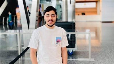 الأهلي يبدأ إجراءات سفر أكرم توفيق لإجراء جراحة الرباط الصليبي بالخارج