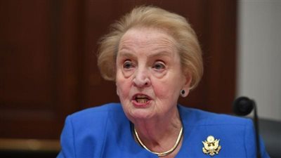 بايدن يحضر تأبين أولبرايت ويصفها بقوى الطبيعة التي غيرت التاريخ 