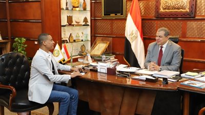 وزير القوى العاملة: أغلب منشآت القطاع الخاص التزمت بالحد الأدني للأجور.. وهذه إجراءاتنا مع غير الملتزمين | حوار