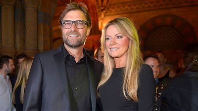 كلوب: زوجتي كلمة السر في تجديد تعاقدي مع ليفربول