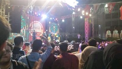 مهرجانات في ليلة القدر.. رقص وغناء شباب وفتيات بحفل سحور جامعة الزقازيق يثير الجدل | فيديو