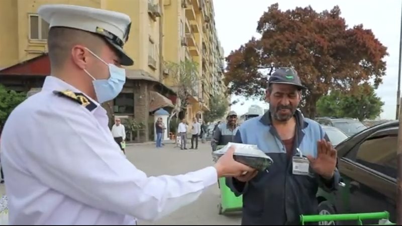 توزيع وجبات إفطار