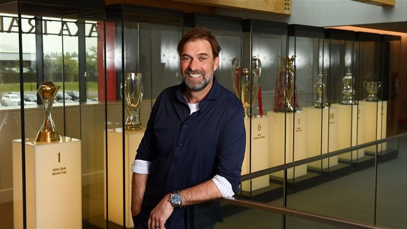 ليفربول يمدد عقد