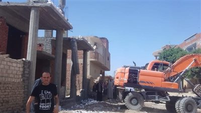  ضبط وإزالة فورية لـ 17 حالة تعدٍ بالصف والعياط.. واللواء راشد: لا تهاون |صور