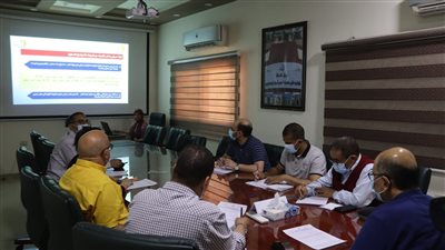 توفير أمصال وقائية لعمال الصرف الصحي بمياه أسيوط 