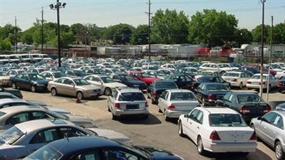 أسعار الركنة في ساحات الانتظار أمام صالات السفر والوصول بالمطار