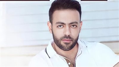 تامر عاشور يفتح النار علي عمرو مصطفي.. اعرف السبب