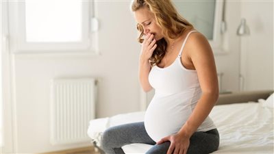 مؤشرات الخطر فى بداية الحمل.. النزيف المهبلي والصداع الشديد 