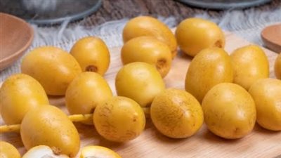 تفسير رؤية البلح الأصفر في المنام وعلاقتها بفك الكرب 