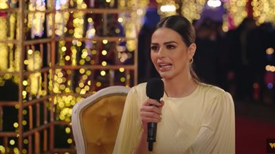 مكسرين الدنيا.. مربوحة تهنئ هنادي مهنا بنجاح مسلسل مكتوب عليا | فيديو