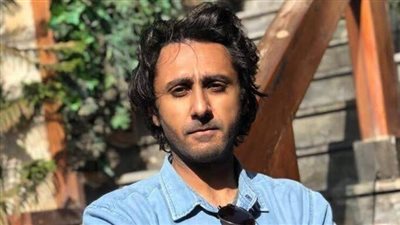 انتقادات لـ عبدالله سري بعد مطالبته بمنح هند القحطاني لقب الأم المثالية 