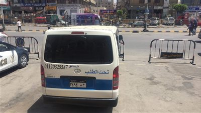 وصول جثمان الفنان الراحل عزت بدران إلى مسجد الحصري 