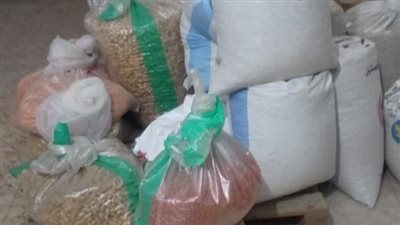 ضبط طن حلوى فاسدة وتحرير 54 مخالفة تموينية بالإسماعيلية