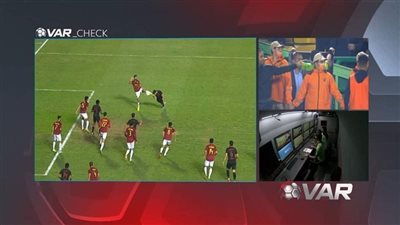 جهاد جريشة: الأهلي لا يستحق ركلة جزاء أمام سيراميكا