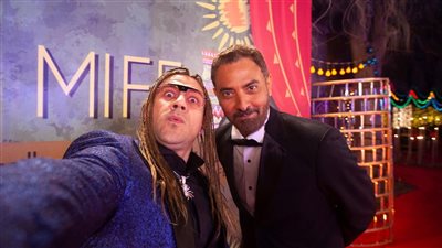 أبو سيلفي جنان.. غضب فتحي عبد الوهاب بسبب جوني في مهرجان المزاريطة |فيديو