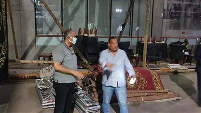 محافظ الجيزة يؤدي صلاة العيد بمسجد مصطفي محمود في الدقي