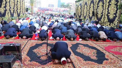 صلاة العيد من ساحة مسجد مصطفى محمود بالمهندسين | فيديو