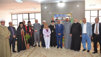 محافظ الإسماعيلية يستقبل المهنئين بعيد الفطر | صور