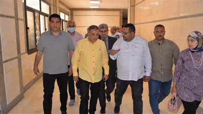 سكرتيرعام مساعد محافظ الإسماعيلية يتفقد مستشفى الحميات بالتل الكبير| صور
