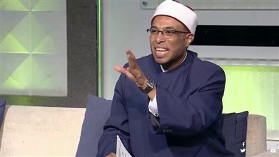 متصل: مراتي مولعالي صوابعها العشرة شمع بس مزاجي أطلقها.. وداعية إسلامي يصدمه | فيديو