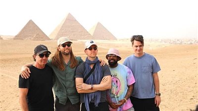 السياحة ترعي حفل فرقة ماروف فايف الأمريكية بمنطقة الأهرامات