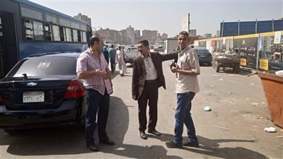 رئيس أحياء الجيزة يتابع نظافة الشوارع في ثالث أيام العيد