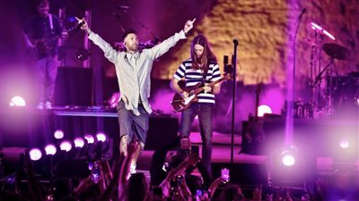 آدم لافين بعد حفل maroon 5: 