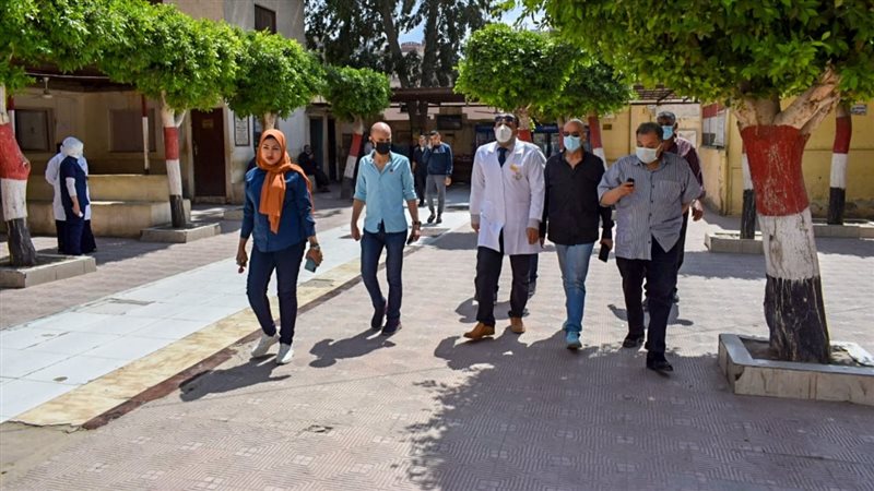 جانب من الزيارة المفاجئة