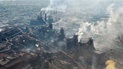 زيلينسكي يدعو الأمم المتحدة لإنقاذ الجرحى من مصنع آزوفستال 