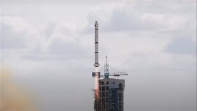 الصين تطلق 8 أقمار صناعية لاستشعار الأرض عن بعد