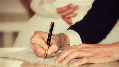 خليجي يقاضي زوجته بعد اعترافها بأمر يبطل عقد الزواج 