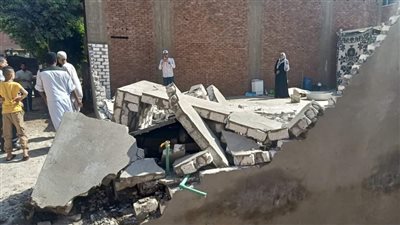 إزالة سور مخالف في المعتمدة بالجيزة