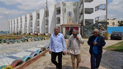 السكرتير المساعد لمحافظة الإسماعيلية في جولة تفقدية للشواطئ والأندية |صور 