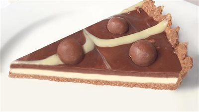 تشوكوليت كحك تارت.. طريقة لذيذة لإعادة تدوير كعك العيد الفائض 