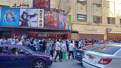 وسط تواجد أمني مكثف.. زحام أمام سينمات وسط القاهرة | صور 