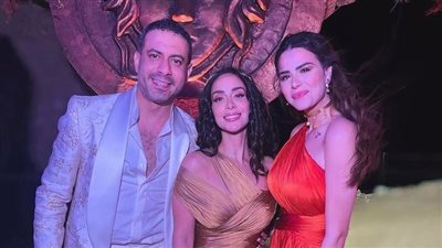 هنادي مهنا تخطف الأنظار في حفل زفاف بسنت شوقي ومحمد فراج 