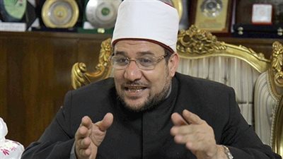 وزير الأوقاف: من ذاق حلاوة الحلال لم يغره الحرام أبدا 