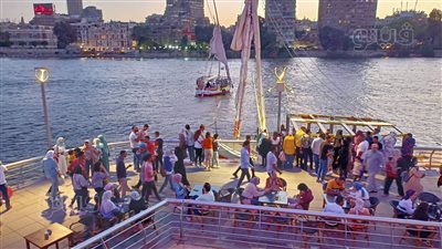 ممشى أهل مصر والمراكب النيلية فسحة المصريين في ليالي العيد.. فيديو