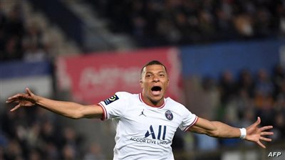 ناصر الخليفي يؤكد تجديد عقد مبابي مع باريس سان جيرمان