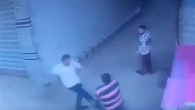 القبض على أحمد شادي يتصدر تويتر بعد تعديه على مسن وتهديد أسرته بالقتل في الدقهلية