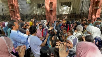 رقص وطبل بحديقة الحيوان في آخر أيام إجازة عيد الفطر | فيديو 